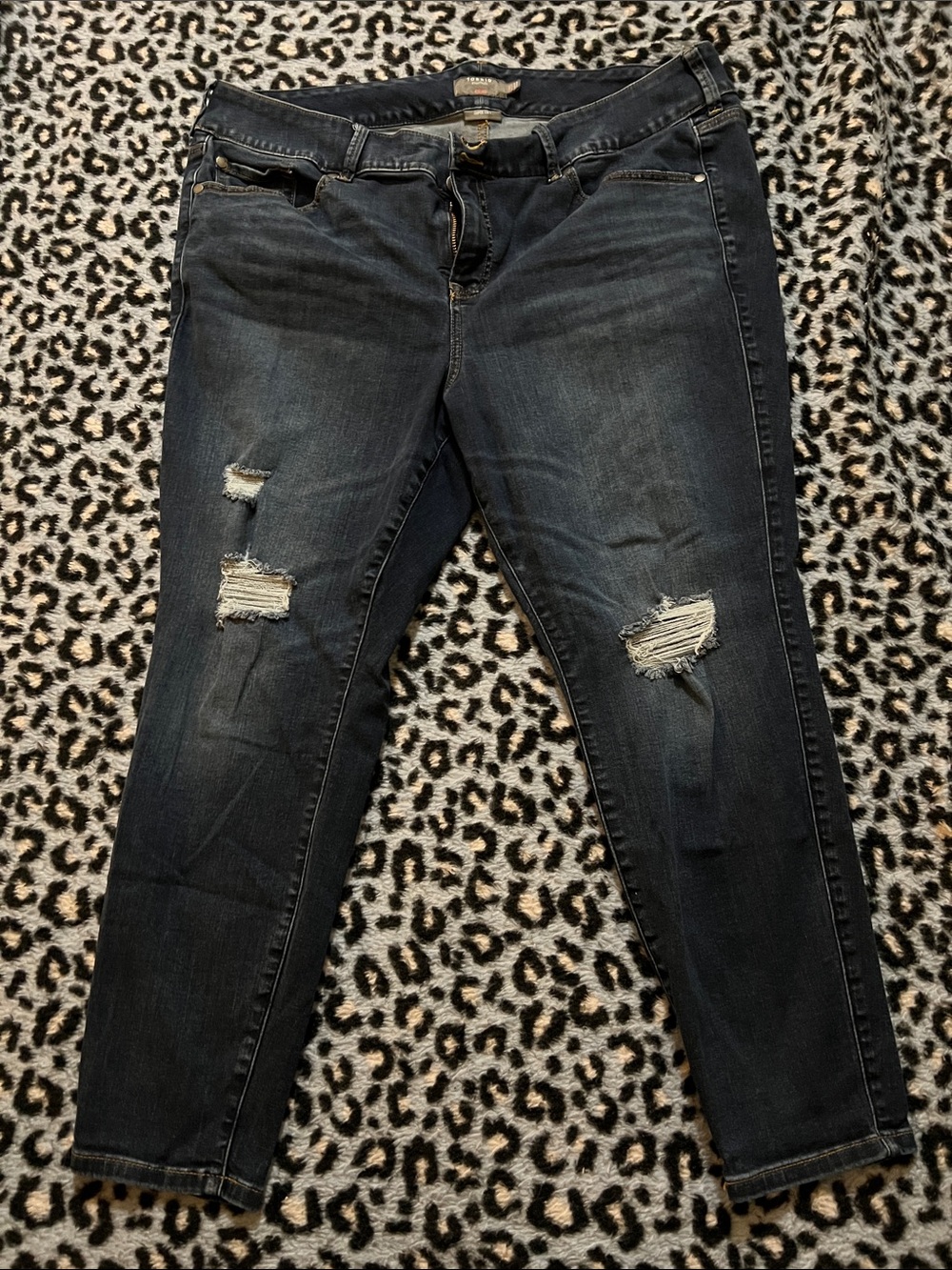 TORRID 22S SUPER SOFT DARK BLUE WASH JEGGING